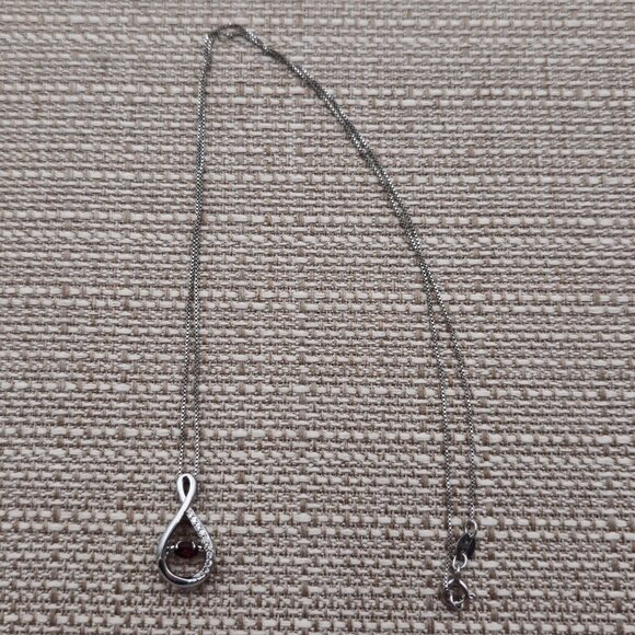 18 Inch Sterling Silver Floating Garnet Gem With CZ Accents Necklace A3018 - Picture 3 of 9